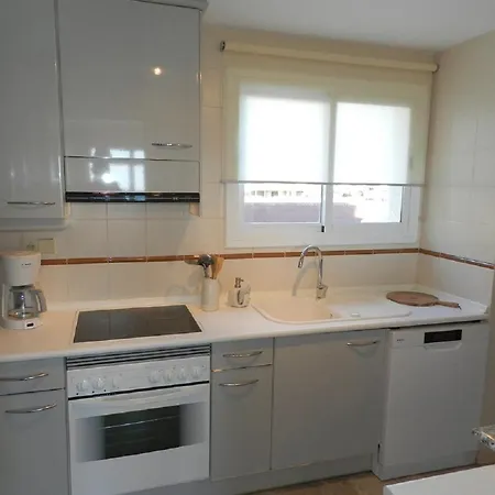 Maritimo 4 Pax Apartmán *